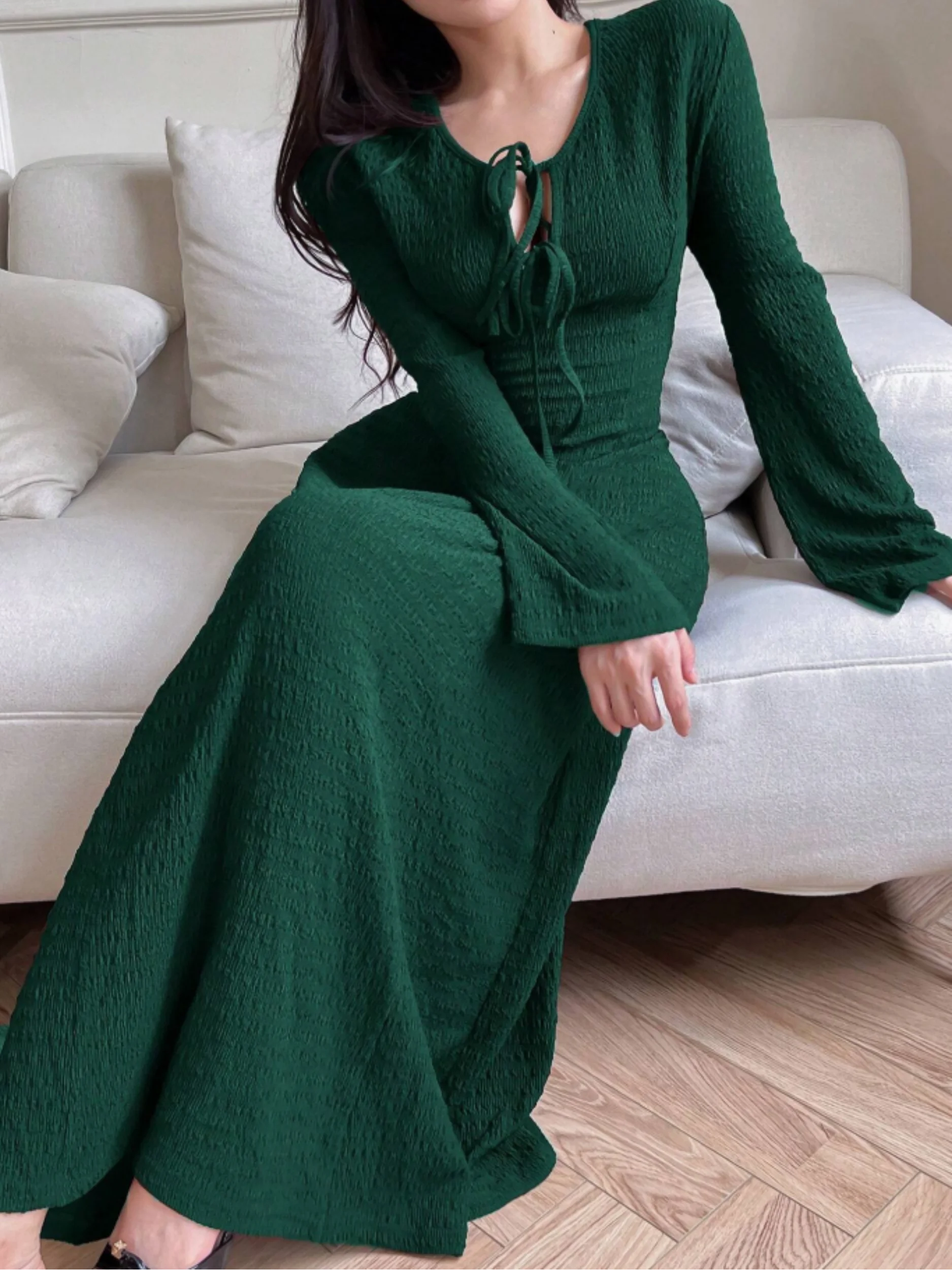 Elegant lady’s long-sleeved simple basic solid-color dress Elegant lady's long-sleeved simple basic solid-color dress