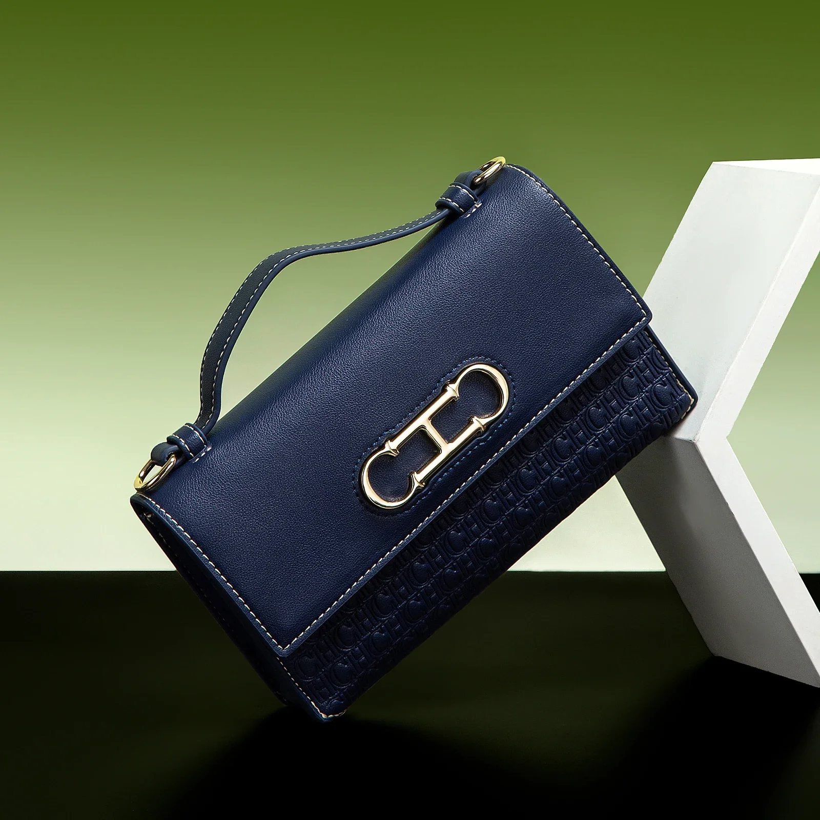 CH Crossbody Bag Brand Women’s Bag Letter Print Leather Compact Elegant Handbag Tote Bag Exquisite Fashion Women’s Bag CH Crossbody Bag Brand Women's Bag Letter Print Leather Compact Elegant Handbag Tote Bag Exquisite Fashion Women's Bag