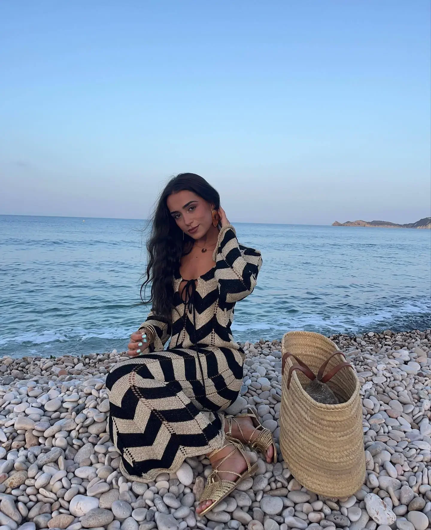 2025 Women’s Stripled Long Sleeve Slim Elegant Knitted Maxi Dress V Neck Autumn New Lace Up Hollow Sexy Beach Cover Up Dress 2025 Women's Stripled Long Sleeve Slim Elegant Knitted Maxi Dress V Neck Autumn New Lace Up Hollow Sexy Beach Cover Up Dress