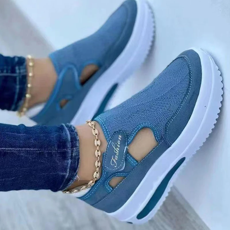 Red Casual Shoes, WOMEN’S Breathable Fashion Brand, Summer WOMEN’S Sandals Platform, Vulcanized Shoes, WOMEN’S New Sports Shoes Women's breathable platform sneakers featuring a lightweight casual design, comfortable fit, and fashionable summer style.