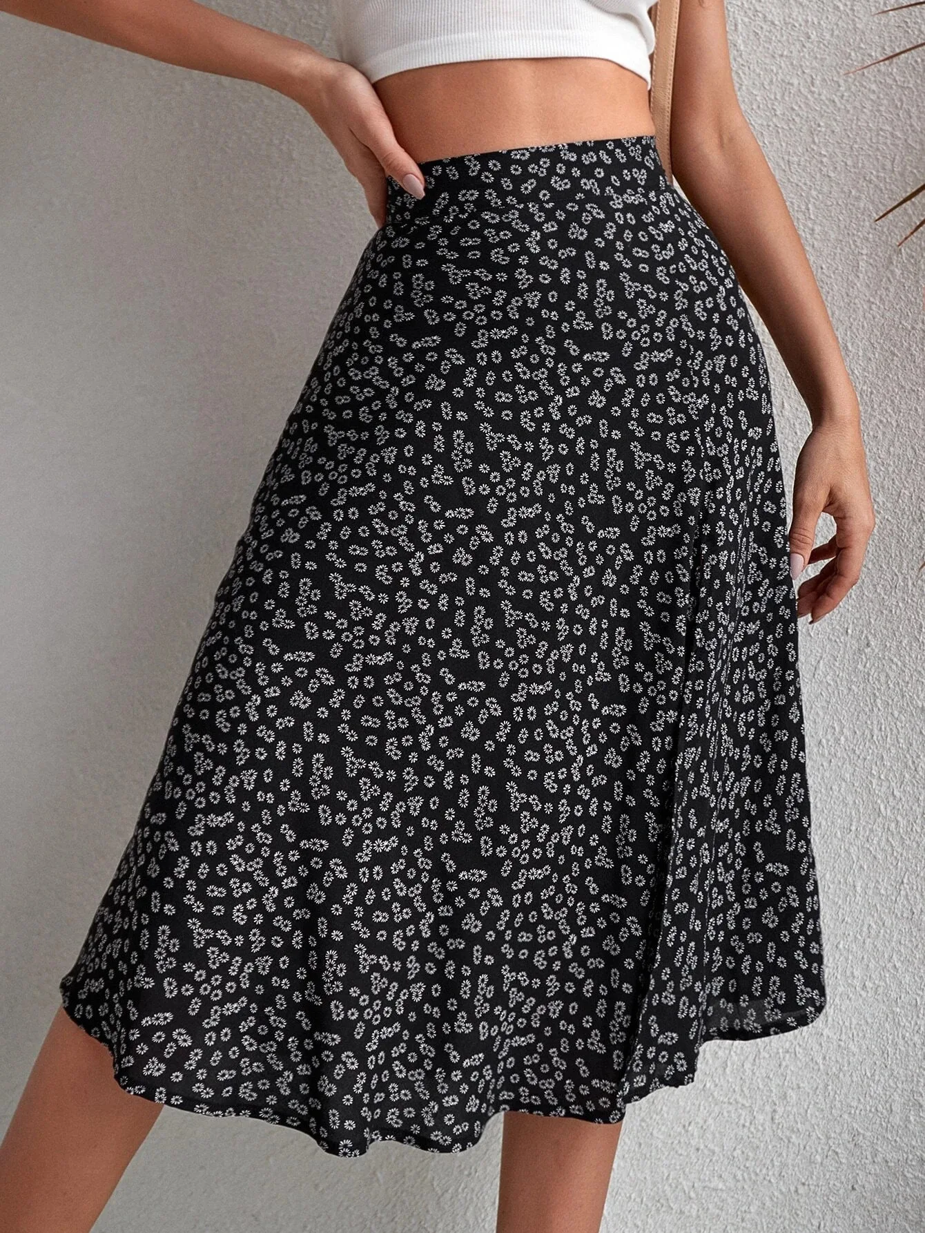 Spring and summer new women’s versatile floral zipper split A-line skirt Spring and summer new women's versatile floral zipper split A-line skirt