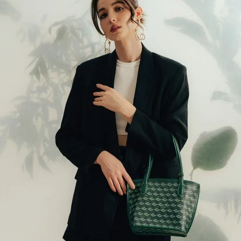 Christy NG Mini Tote Women’s Bag Fashionable Versatile Shopping Basket Handbag Single Shoulder Bag Fresh Sweet Style PU Material Christy NG Mini Tote Women's Bag Fashionable Versatile Shopping Basket Handbag Single Shoulder Bag Fresh Sweet Style PU Material